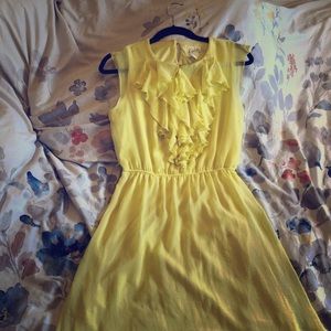 Size 8 Yellow Knee Length Dress with Ruffle Front